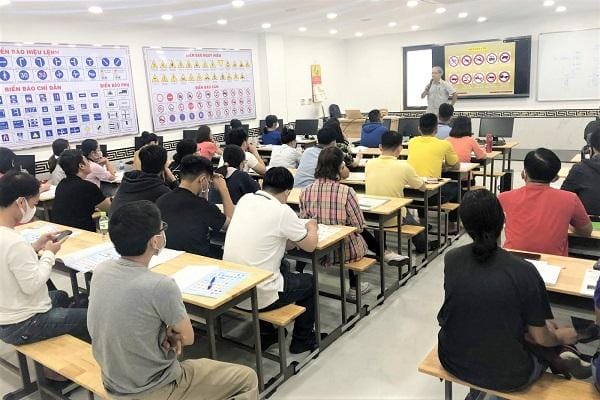 Học Bằng Lái Xe B2 Tại Hà Nội Giá Bao Nhiêu Tiền | Mới nhất 2025