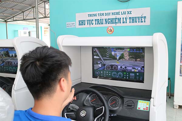 Địa chỉ học bằng lái xe ô tô ở Quận Tân Phú uy tín